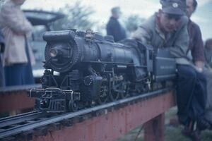 ID015: A three-quarter inch scale Hudson No 3500 on high-line with unknown engineer, unknown location. From eBay.com. Seller stated the slide was from the 1950s.