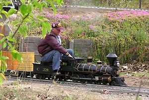 Charlie Dockstader running his Central Pacific 229 at Bitter Creek in 2006.