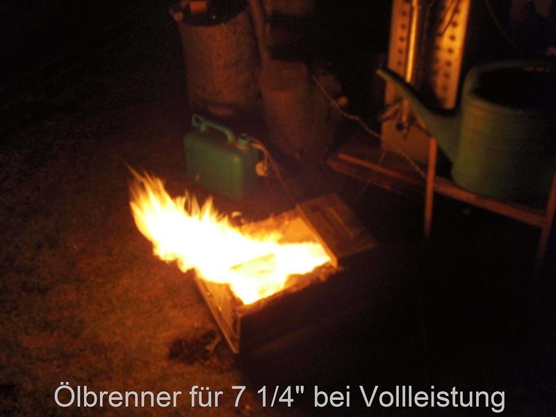 File:Oil burner 7.5 at full output red.jpg