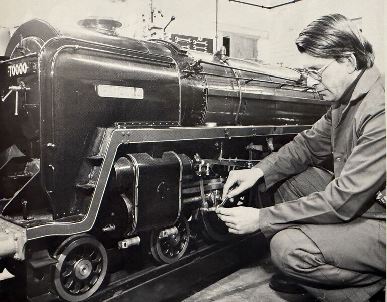 File:JohnMilner HastingsEngland 1985.jpeg