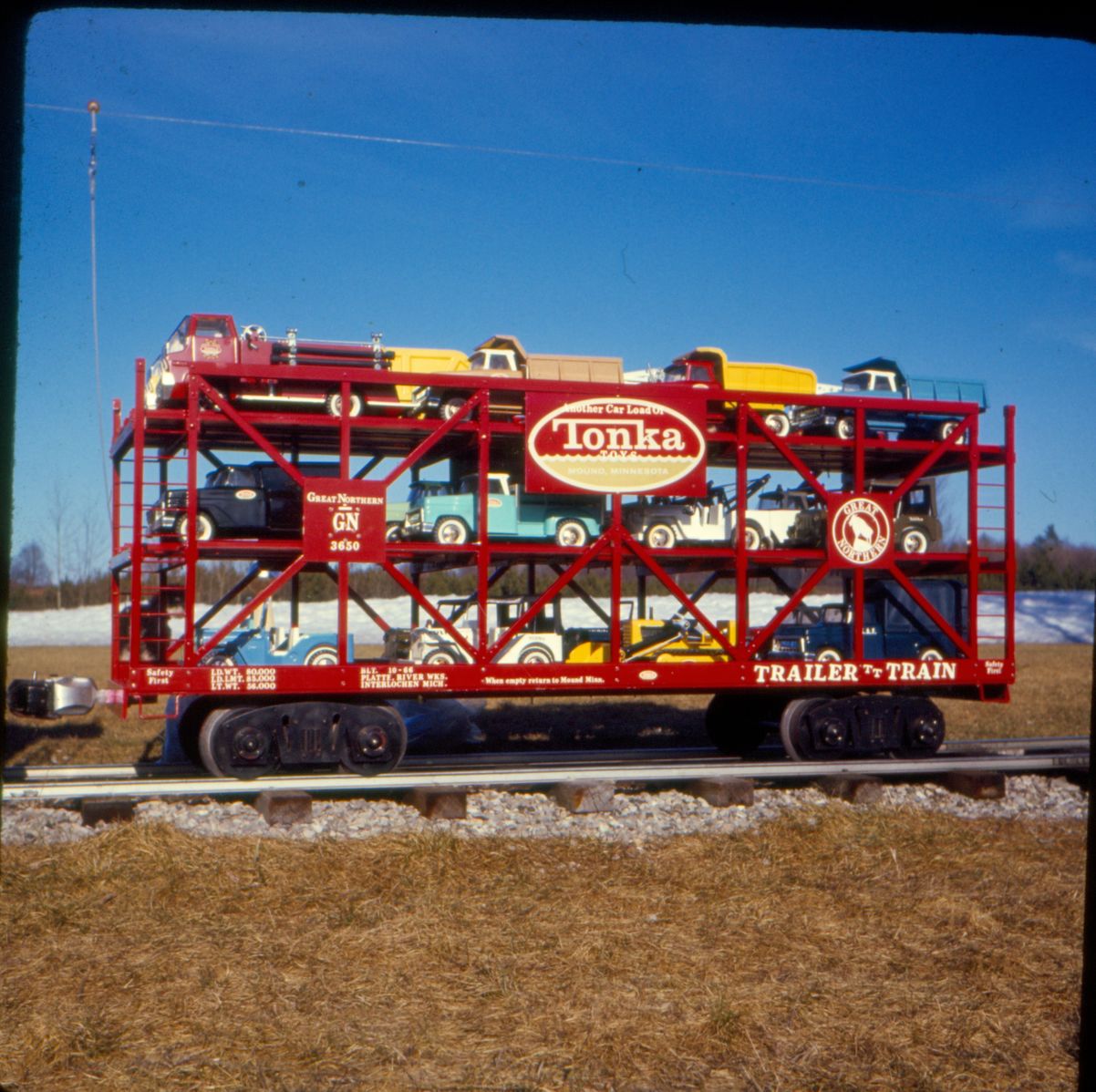 FileAtkinson Railroad new car carrier 1966.jpg IBLS