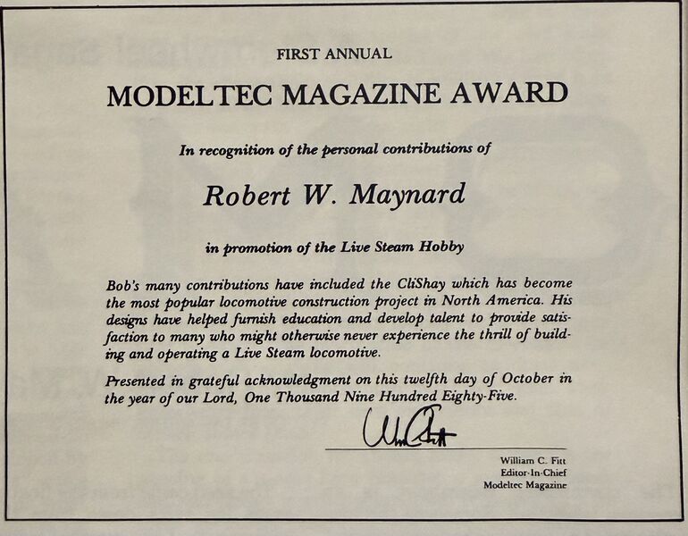 File:RobertWMaynard ModeltecMagazineAward Nov1985.jpeg