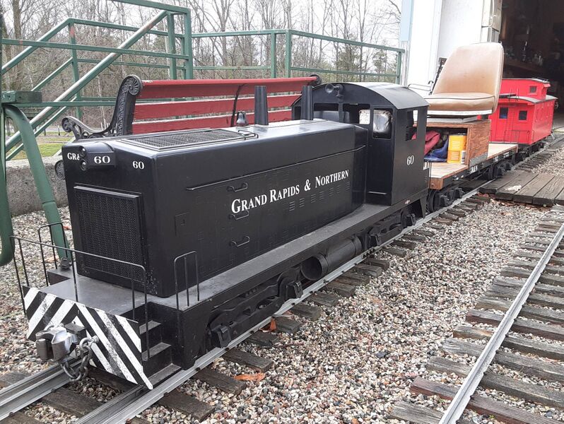 File:MorrisRRSupply EMDSwitcher 1.jpg