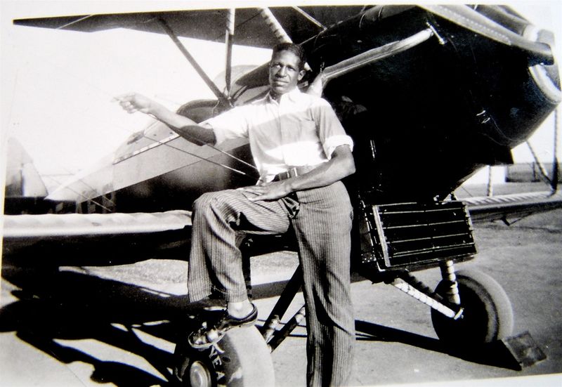 File:Frank Mann Waco biplane.jpg