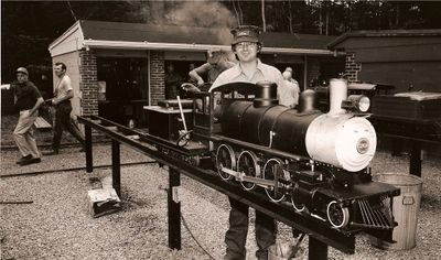 Long time Live Steamer, Marty Knox, with his new 4-6-0 ten wheeler at New Jersey Live Steamers 40th Anniversary Meet, 1983. Marty is now the superintendent for the Hunkleberry 3-foot gauge railroad in Michigan. Marty's claim to fame is building boilers.]]